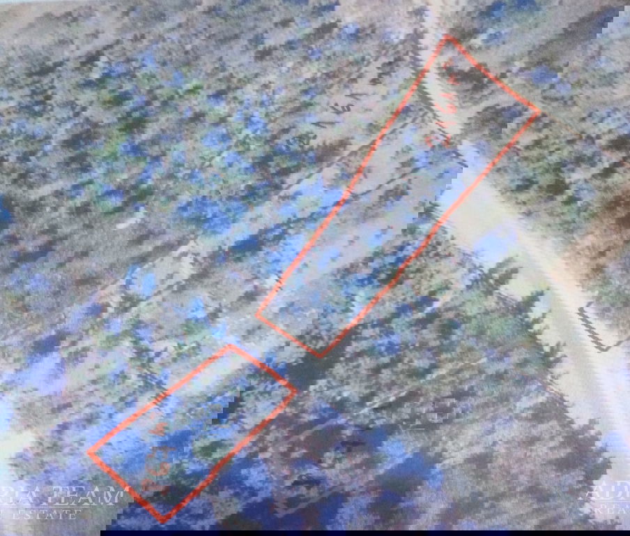 ZEMĚDĚLSKÝ POZEMEK 80 M OD MOŘE – NEVIĐANE, PAŠMAN