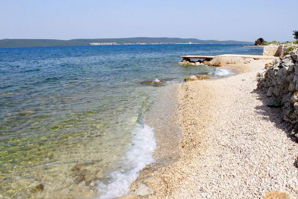 ZEMĚDĚLSKÝ POZEMEK 80 M OD MOŘE – NEVIĐANE, PAŠMAN