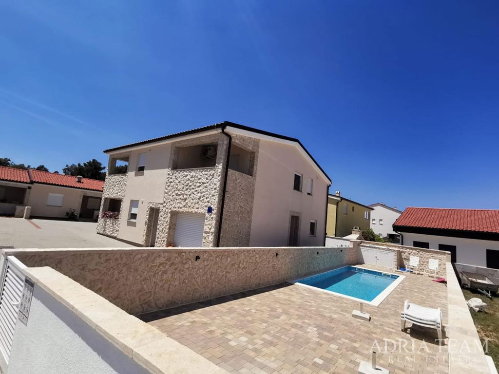 JEDINEČNÝ KOMPLEX PRO TURISTICKÝ PRONÁJEM - VIR, ZADAR