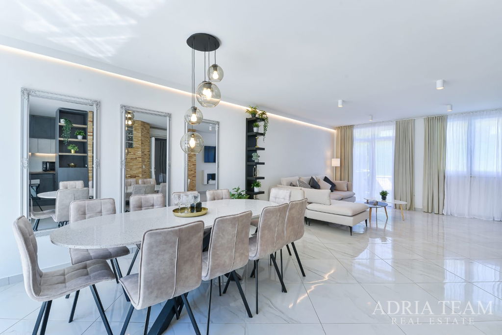 4 LUXUSNÍ DOMY NA PRODEJ V ZADARU, OBLAST DIKLOVAC