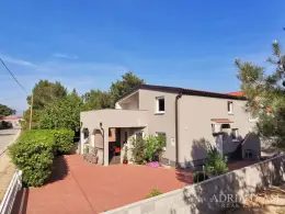 ATRAKTIVNÍ APARTMÁNOVÝ DŮM SE 3 APARTMÁNY – VIR nemovitost na prodej