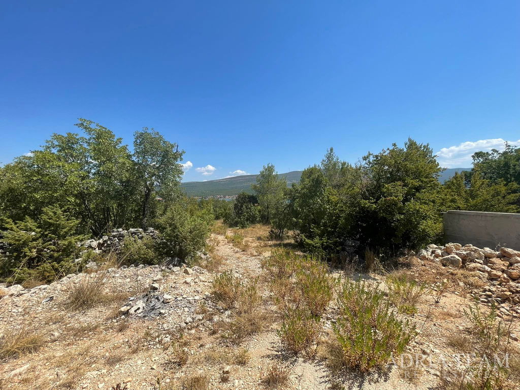 STAVEBNÍ POZEMEK S VÝHLEDEM NA MOŘE – VÝBORNÁ INVESTICE – PRIDRAGA