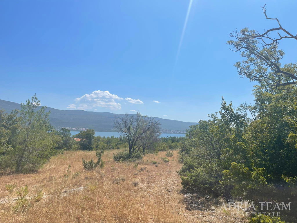 STAVEBNÍ POZEMEK S VÝHLEDEM NA MOŘE – VÝBORNÁ INVESTICE – PRIDRAGA