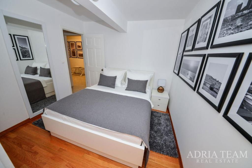 VILA S BAZÉNEM – DRUHÁ ŘADA OD MOŘE – VIR