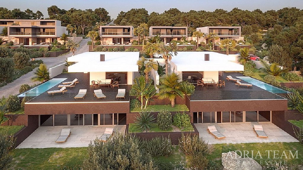 VILA S BAZÉNEM A VÝHLEDEM NA MOŘE - STARA NOVALJA