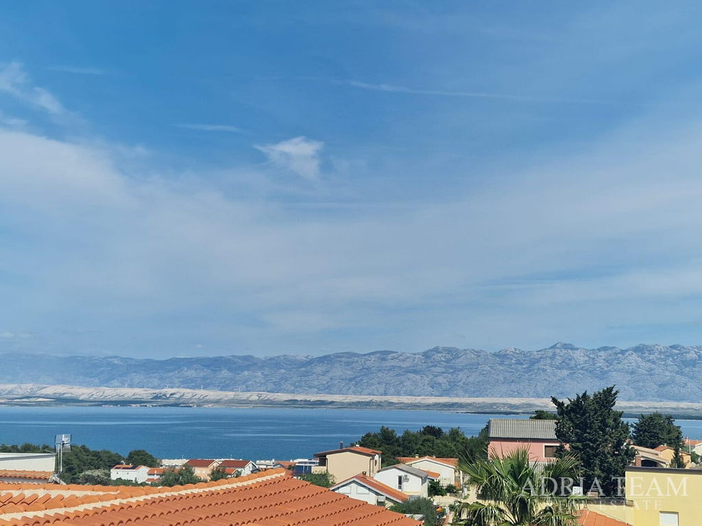 VILA S BAZÉNEM, KLIDNÁ A TICHÁ POZICE - VIR