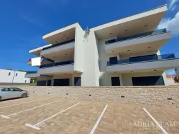 APARTMÁN SE ZAHRADOU – NOVOSTAVBA – POVLJANA, OSTROV PAG nemovitost na prodej