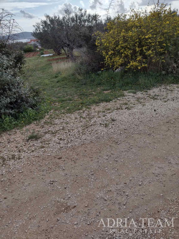 STAVEBNÍ POZEMEK S VÝHLEDEM NA MOŘE - SV. FILIP A JAKOV