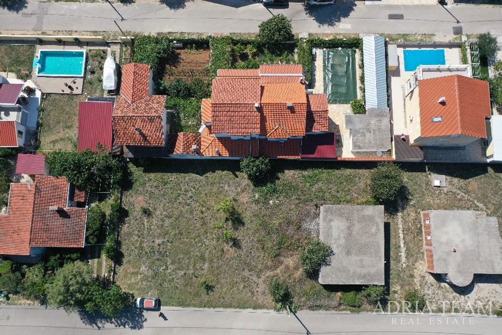 STAVEBNÍ POZEMEK - KAKMA