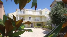 DŮM V PRVNÍ ŘADĚ U MOŘE, KRÁSNÝ VÝHLED ZE VŠECH POKOJŮ - BRODARICA, ZADAR nemovitost na prodej