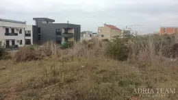 STAVEBNÍ POZEMEK S ČÁSTEČNÝM VÝHLEDEM NA MOŘE - BILI BRIG, ZADAR nemovitost na prodej