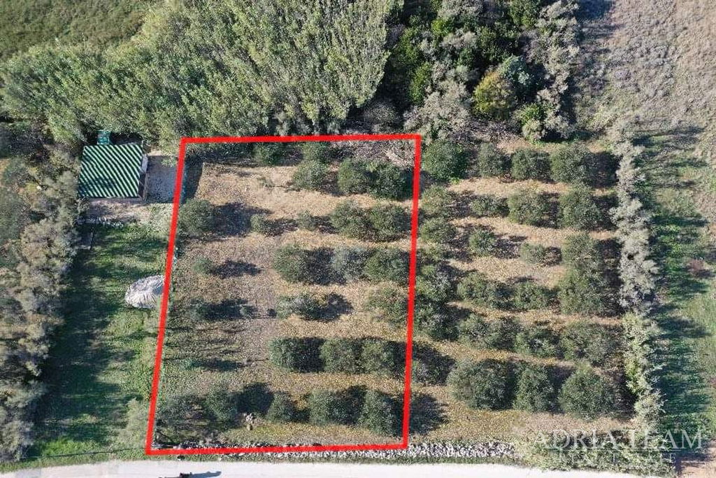 STAVEBNÍ POZEMEK, 440m OD MOŘE - POVLJANA, PAG