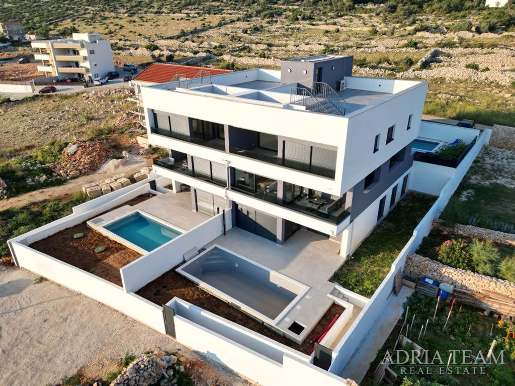 APARTMÁN S1, V PRVNÍ ŘADĚ U MOŘE, NOVOSTAVBA - VINJERAC