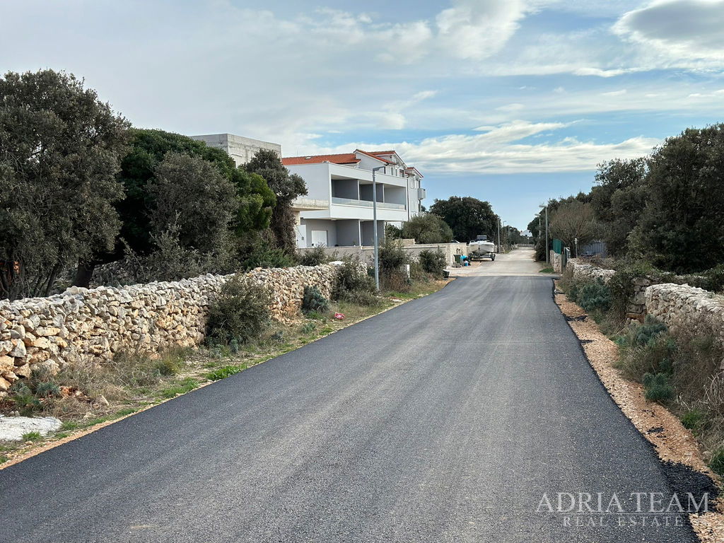 STAVEBNÍ POZEMEK - MANDRE, PAG