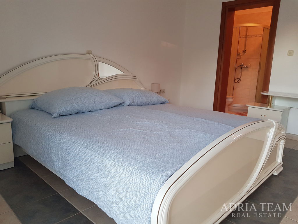 VILA SE 7 APARTMANY, VÝHLED NA MOŘE - DIKLO, ZADAR