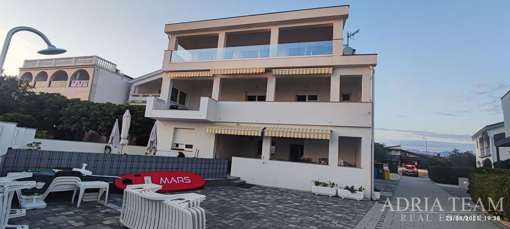 APARTMÁN, PRVNÍ ŘADA U MOŘE - VIR, ZADAR