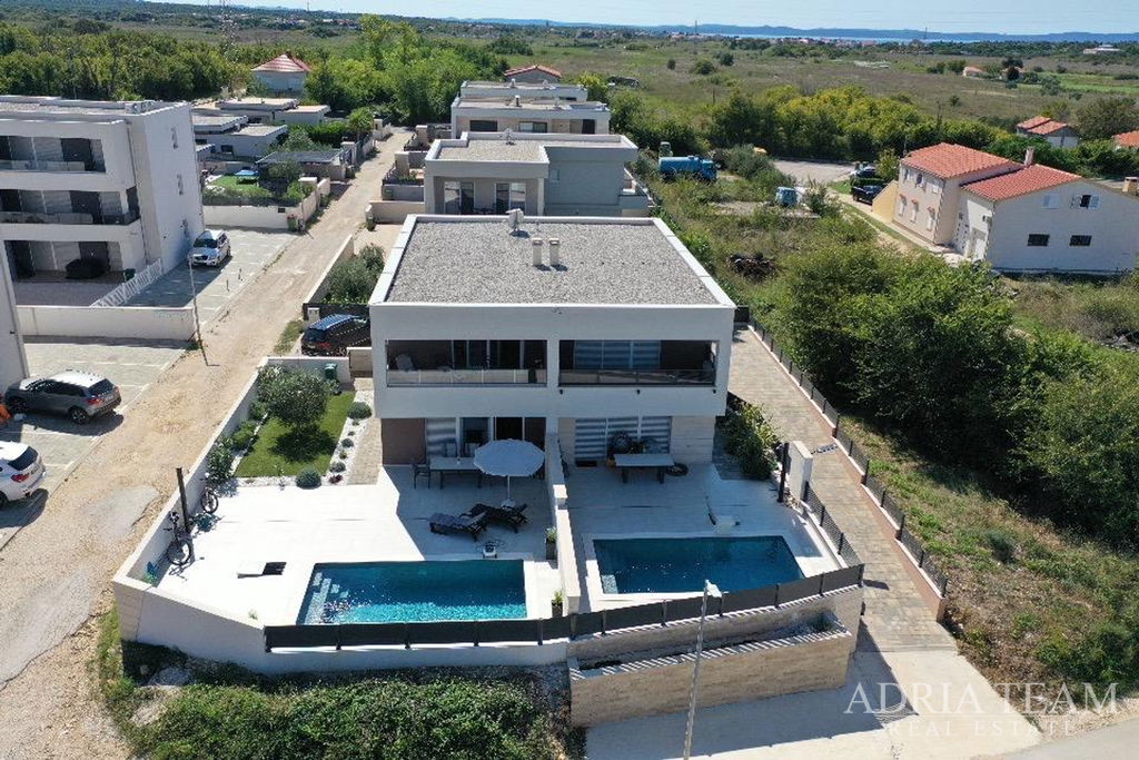VILA S BAZÉNEM, VÝHLED NA MOŘE – NIN, ZADAR