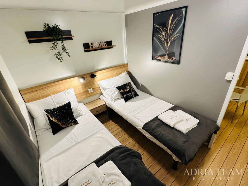 MOBILNÍ DOM TYPU ADRIA, KAPACITA 4+2 OSOBY - BIOGRAD NA MORU
