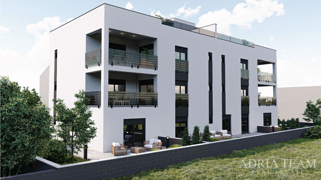 PENTHOUSE SE STŘEŠNÍ TERASOU A VÝHLEDEM NA MOŘE - SABUNIKE, ZADAR