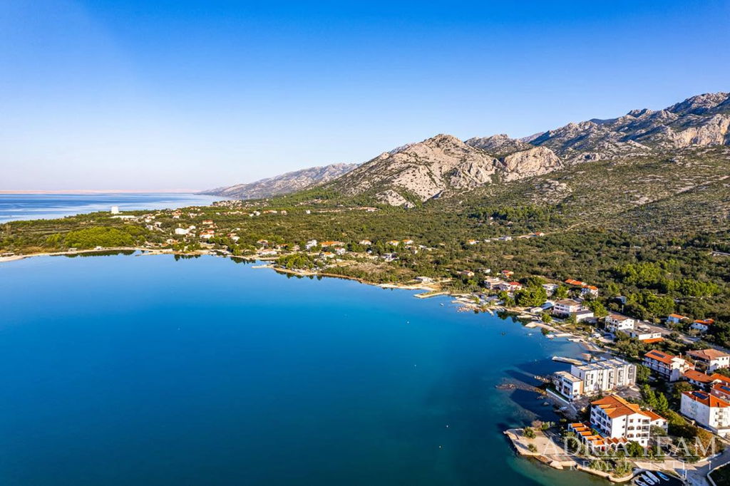 3 STAVEBNÍ POZEMKY, PRVNÍ ŘADA PŘI MOŘI – SELINE