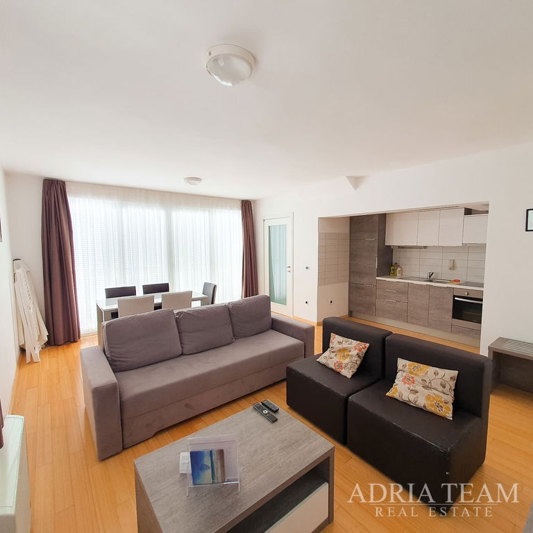 APARTMÁN S DVĚMA TERASAMI, DRUHÝ ŘAD OD MOŘE - PETRČANE