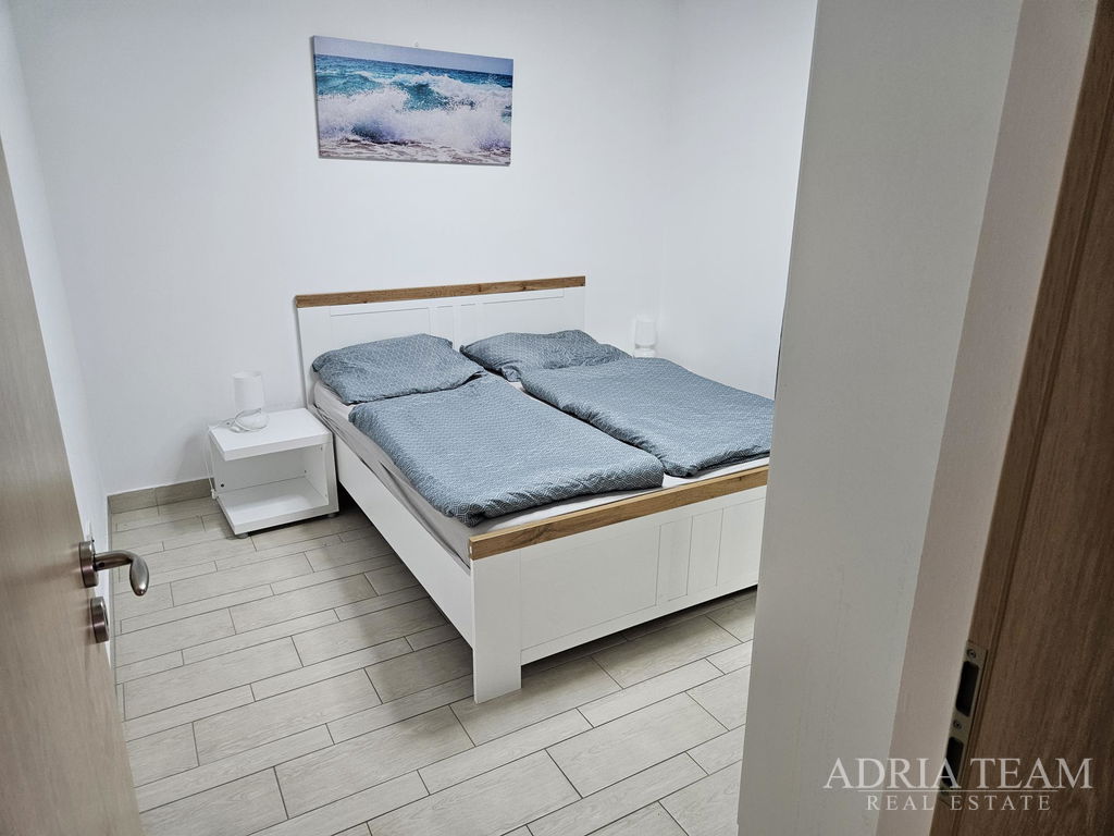 APARTMÁN S KRÁSNÝM VÝHLEDEM NA MOŘE, 15m OD MOŘE - RTINA, BENIĆI