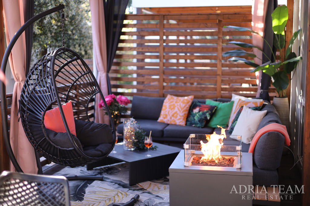 PLNĚ VYBAVENÝ MOBILNÍ DŮM, VZDÁLENÝ 175m OD MOŘE - BIOGRAD NA MORU