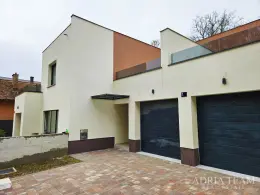 LUXUSNÍ 4 POKOJOVÝ BYT - GRAČANI, PODSLJEME, ZÁGREB nemovitost na prodej