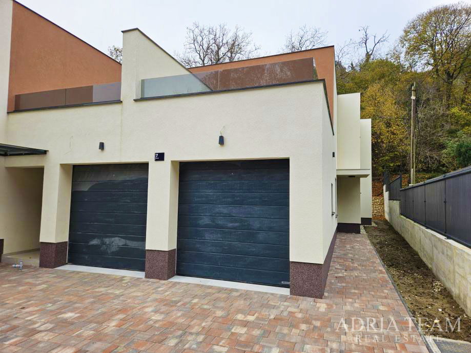 LUXUSNÍ 3-POKOJOVÝ BYT - GRAČANI, PODSLJEME, ZÁHŘEB