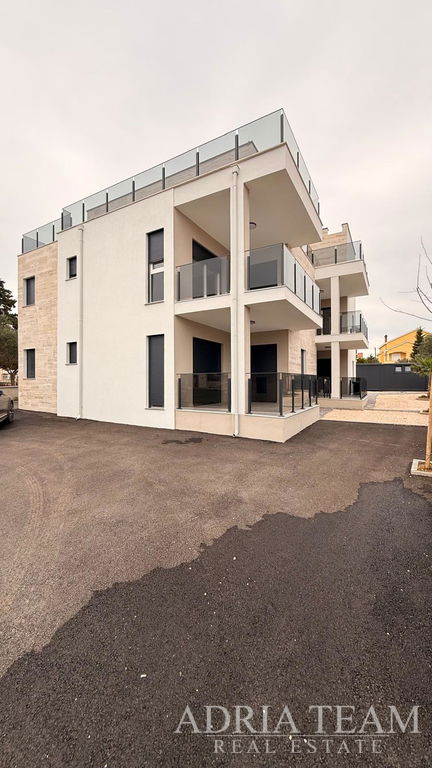 APARTMÁN NOVOSTAVBA – PRIVLAKA