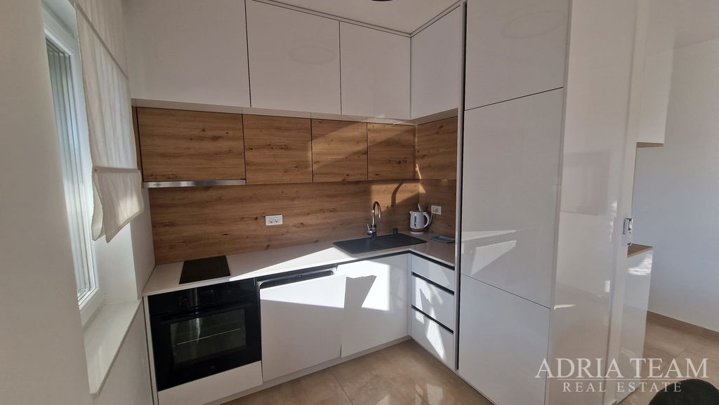 DVOULOŽNICOVÝ APARTMÁN V BLÍZKOSTI KEMPU FALKENSTEINER - ZADAR, BORIK