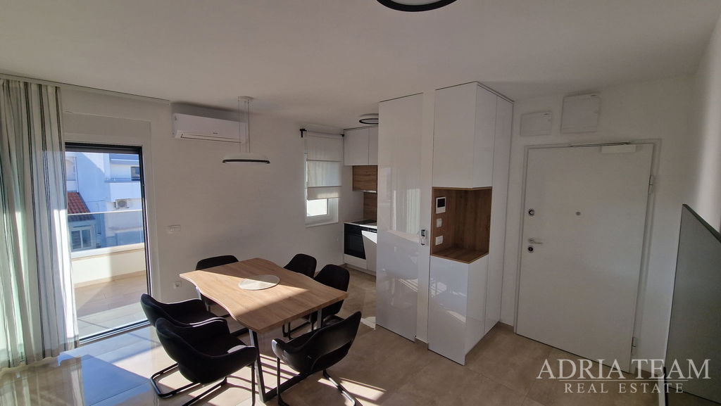 DVOULOŽNICOVÝ APARTMÁN V BLÍZKOSTI KEMPU FALKENSTEINER - ZADAR, BORIK