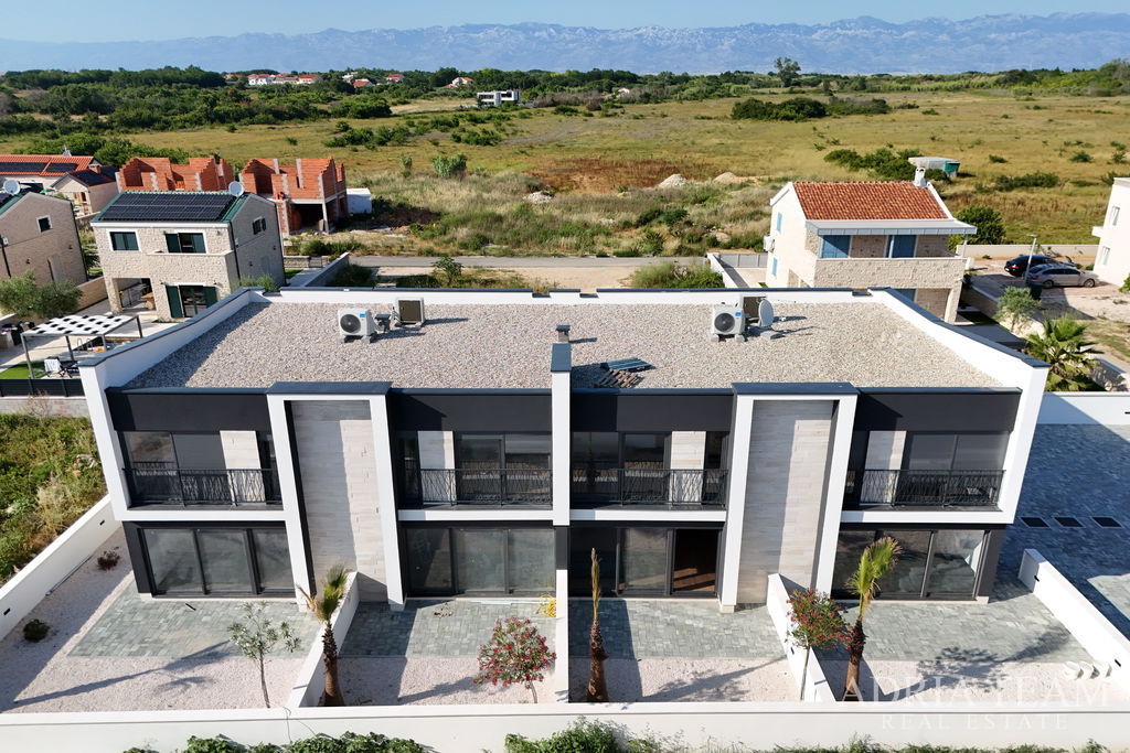 DVOUPODLAŽNÍ APARTMÁN V NOVOSTAVBĚ – PRIVLAKA