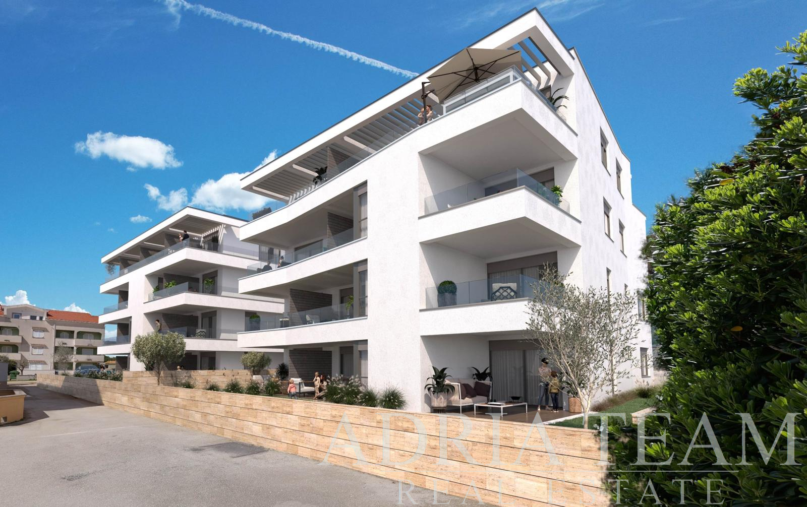 MODERNÍ NOVOSTAVBA 300m OD MOŘE – POVLJANA, PAG