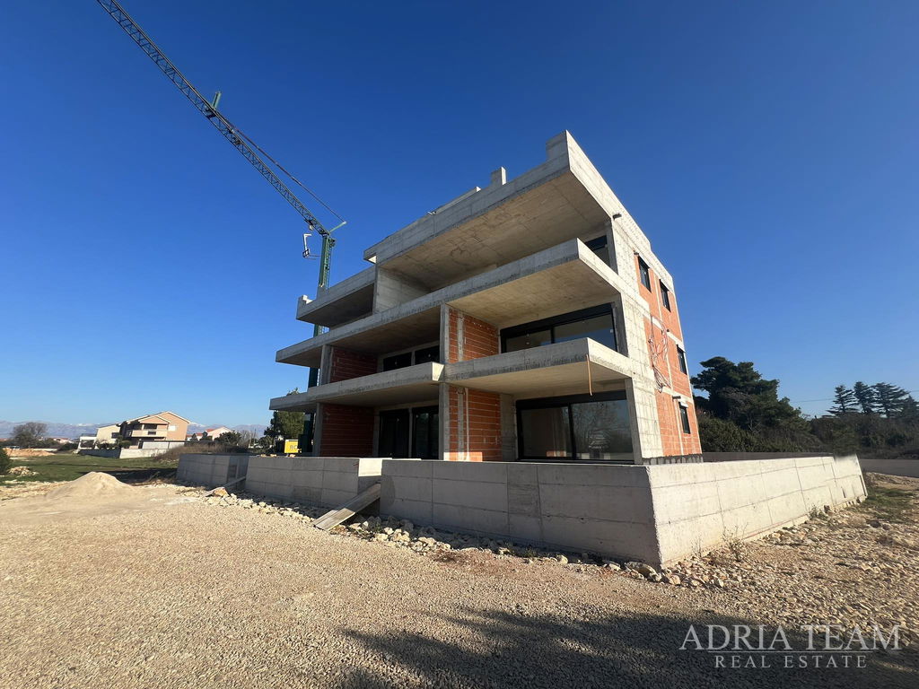 LUXUSNÍ APARTMÁN V NOVOSTAVBĚ, 20m OD MOŘE - ZATON, NIN