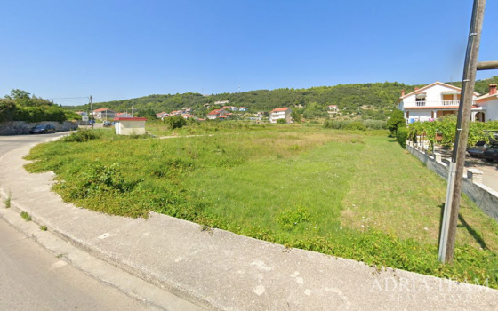 STAVEBNÍ POZEMEK Z3, 411m2, 800m OD PLÁŽE - MUNDANIJE, RAB nemovitost na prodej