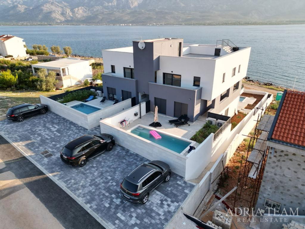 APARTMÁN S2, V PRVNÍ ŘADĚ U MOŘE, NOVOSTAVBA - VINJERAC