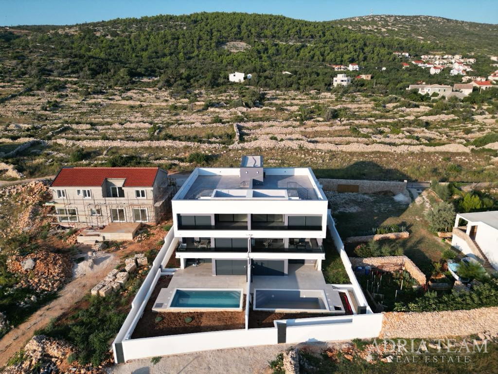 APARTMÁN S2, V PRVNÍ ŘADĚ U MOŘE, NOVOSTAVBA - VINJERAC