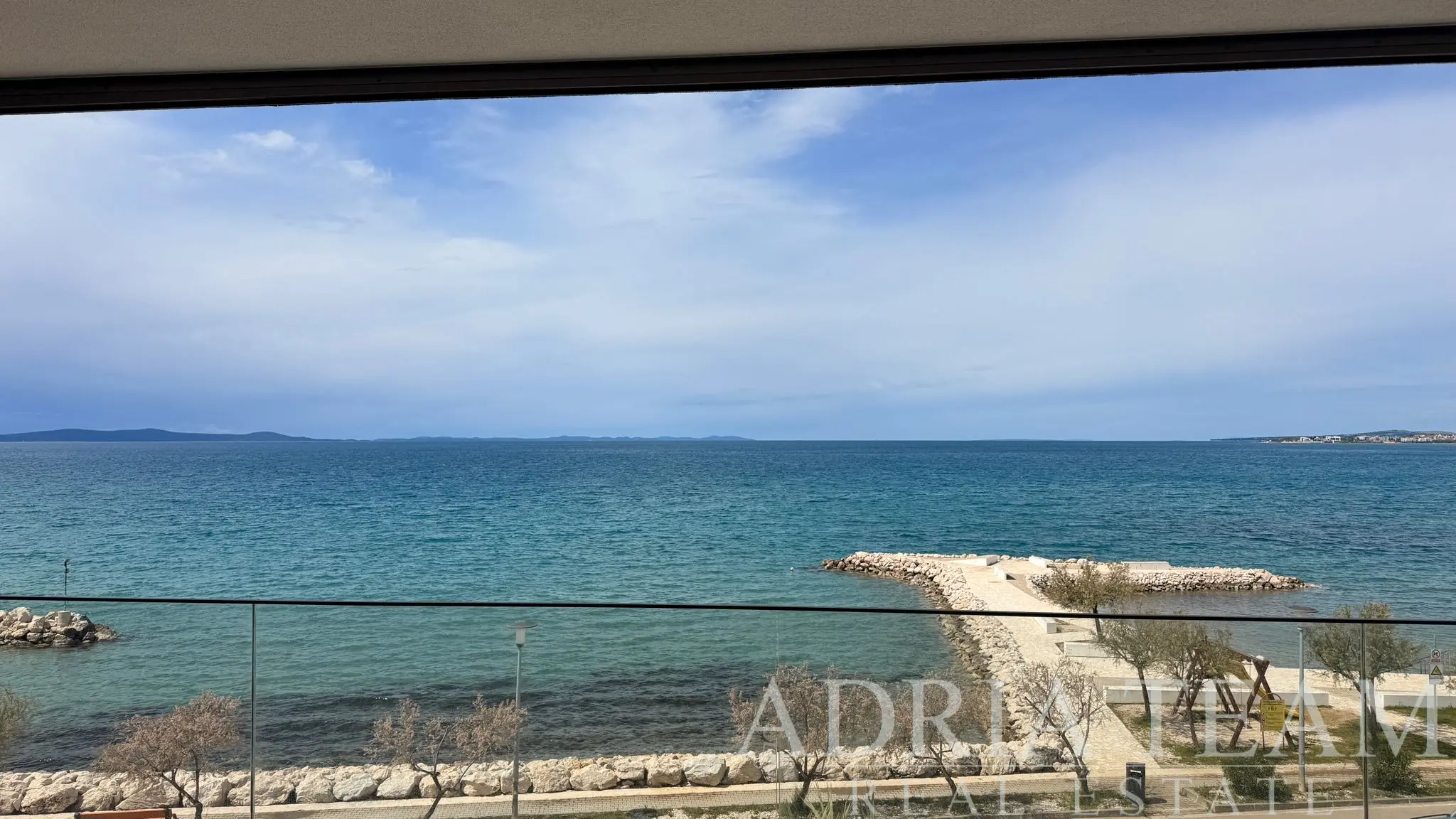APARTMÁN 1 – PRVNÍ ŘADA U MOŘE – ZATON