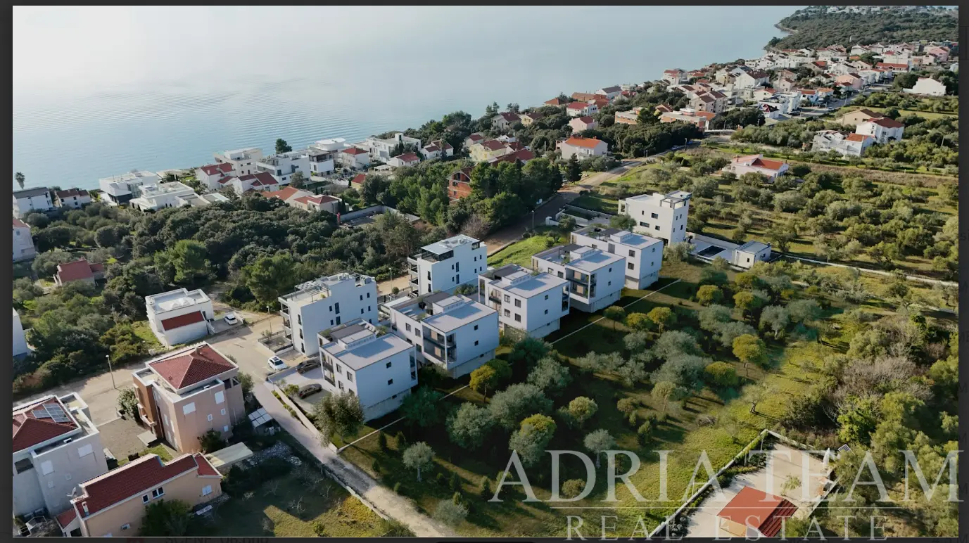 MODERNÍ APARTMÁN B2 SE STŘEŠNÍ TERASOU – FIVE RESIDENCES KOŽINO