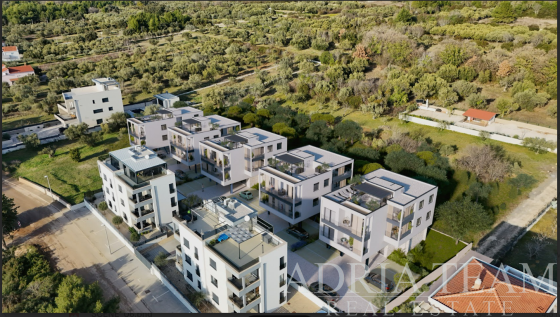 MODERNÍ APARTMÁN B3 SE STŘEŠNÍ TERASOU – FIVE RESIDENCES KOŽINO nemovitost na prodej