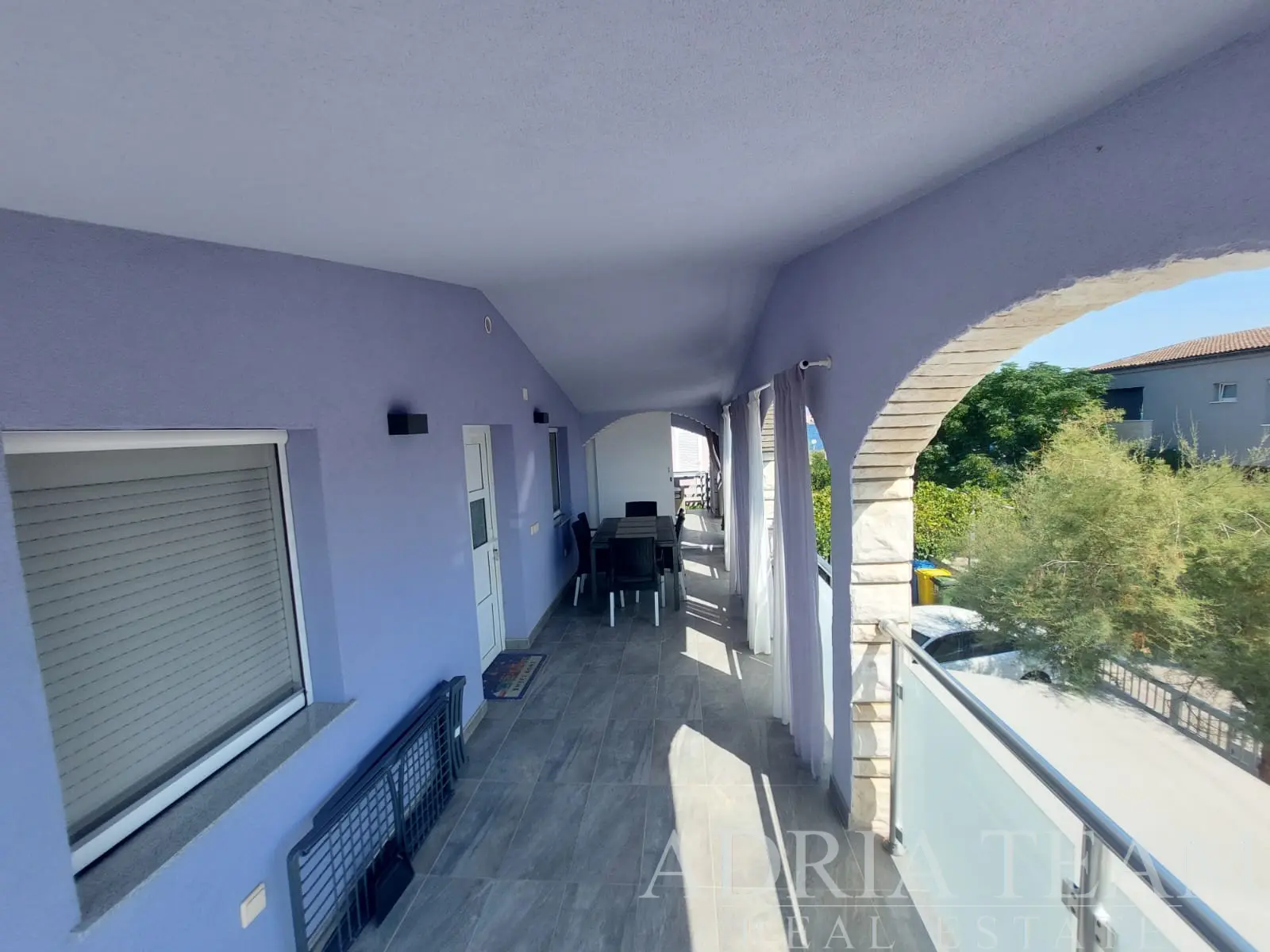 APARTMÁNOVÝ DŮM SE 4 APARTMÁNY, 40 M OD MOŘE – VIR