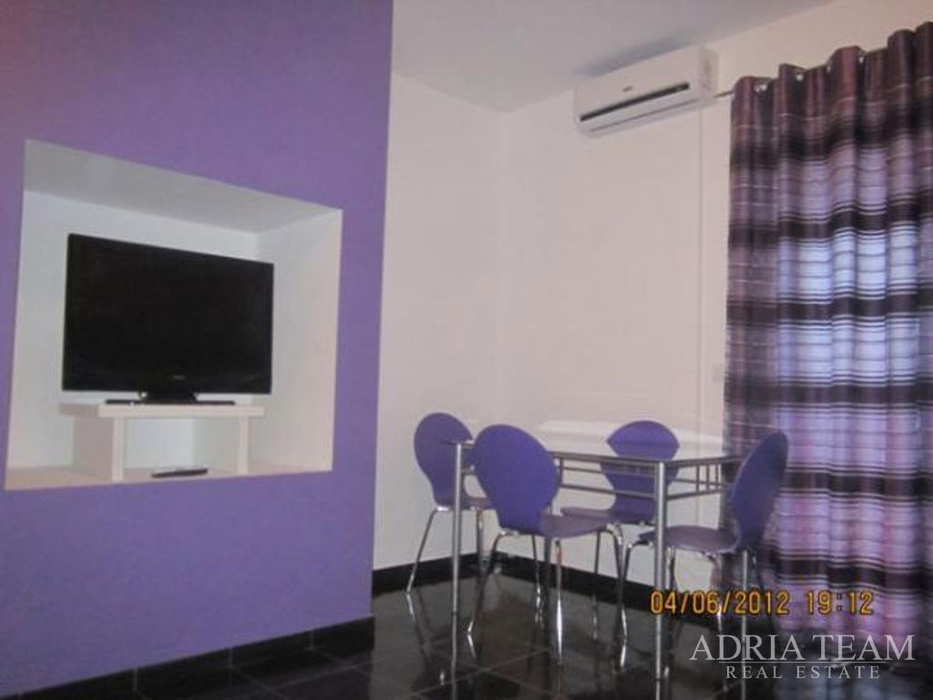 APARTMÁNOVÝ DŮM SE 7 APARTMÁNY – PRIVLAKA